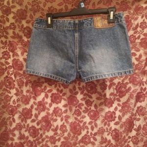 L.e.i shorts